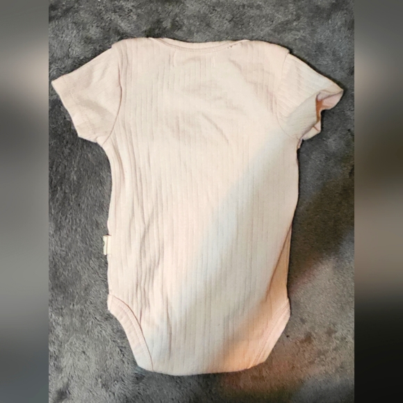 Pink Snail Embroidered Baby Onesie - Picture 3 of 3